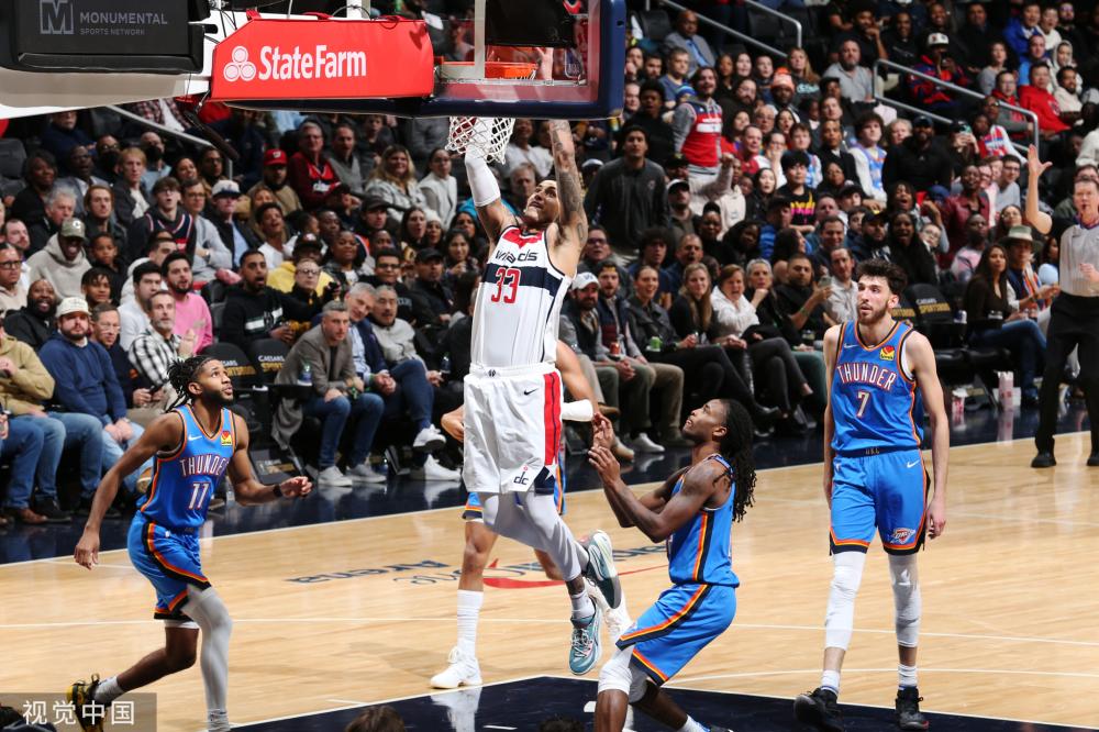 轻球员感到 轻球员感到